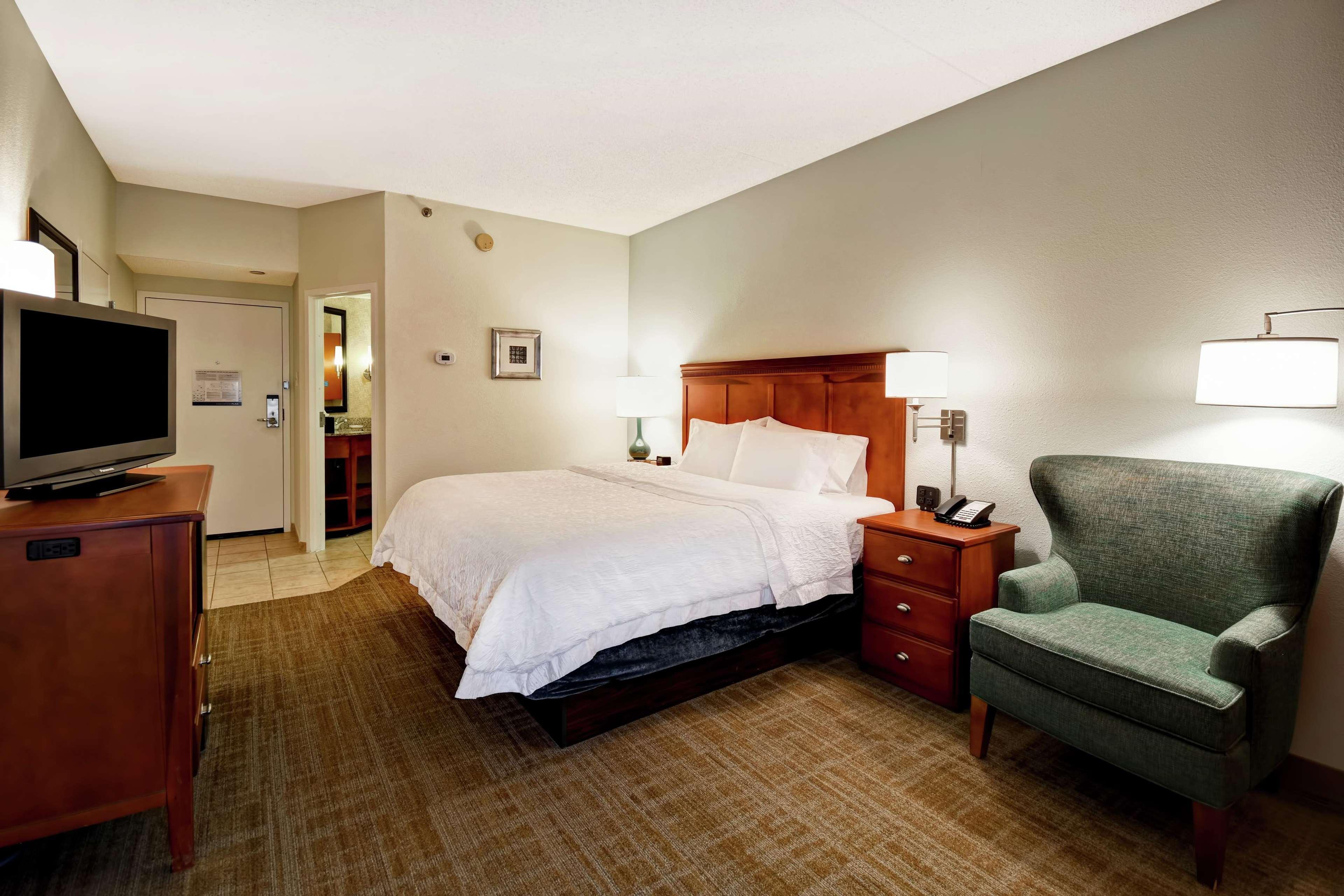 Hampton Inn St. Louis - Westport Maryland Heights Buitenkant foto