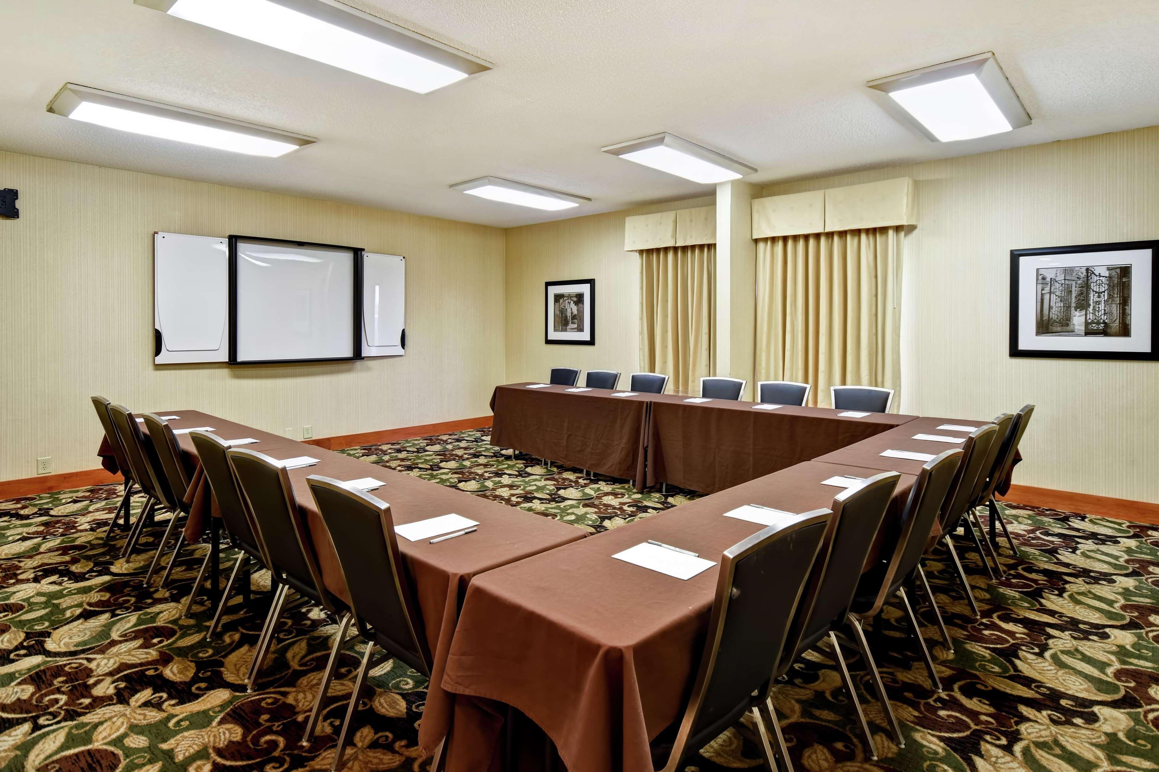 Hampton Inn St. Louis - Westport Maryland Heights Buitenkant foto