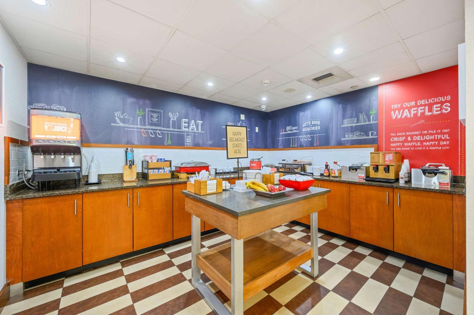 Hampton Inn St. Louis - Westport Maryland Heights Buitenkant foto