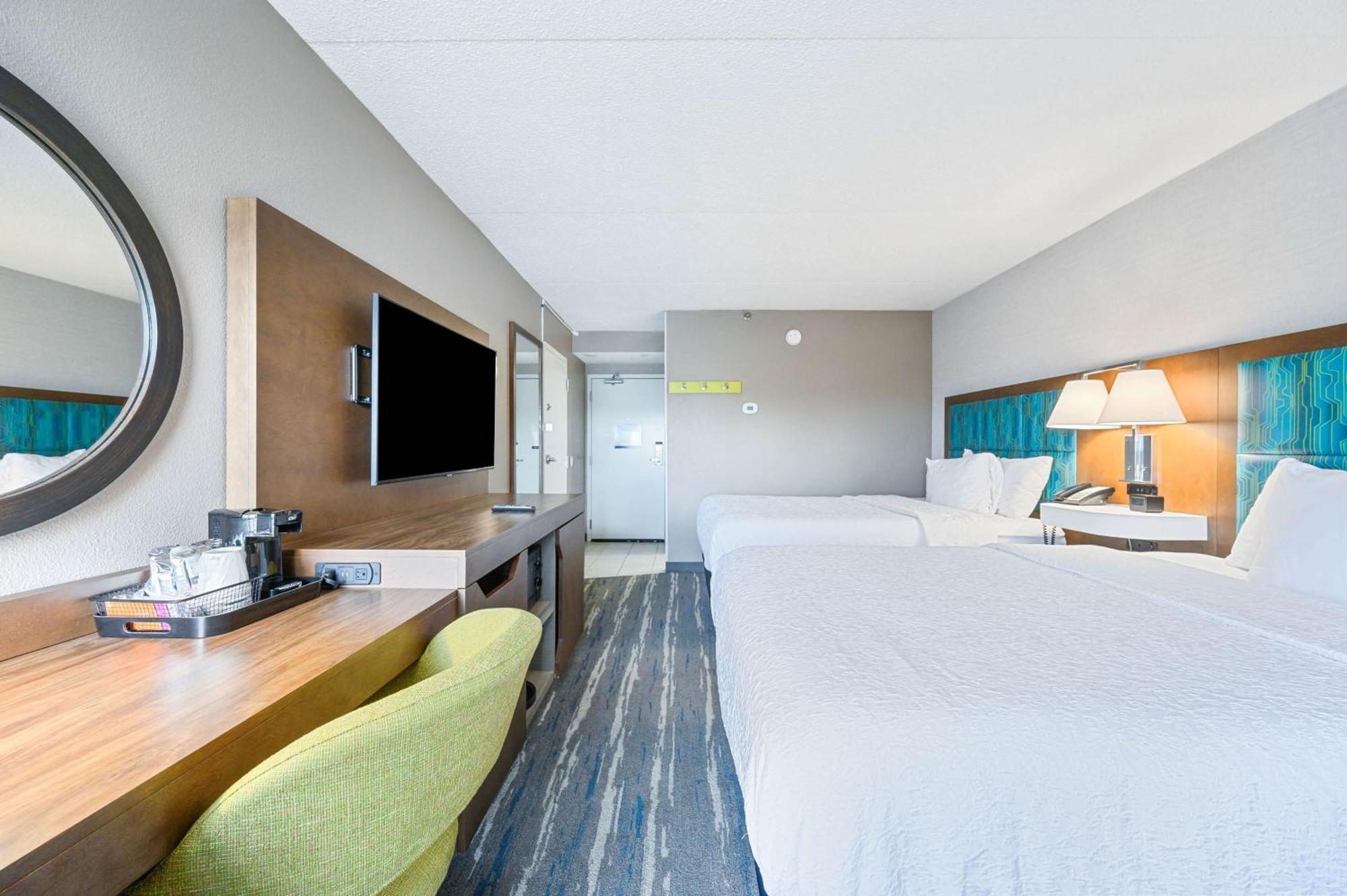 Hampton Inn St. Louis - Westport Maryland Heights Buitenkant foto