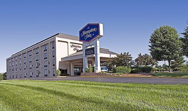 Hampton Inn St. Louis - Westport Maryland Heights Buitenkant foto