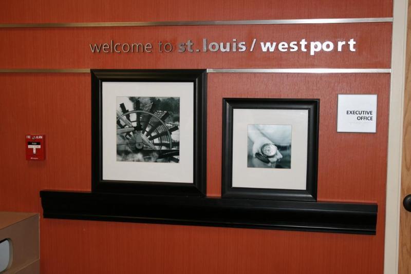 Hampton Inn St. Louis - Westport Maryland Heights Buitenkant foto